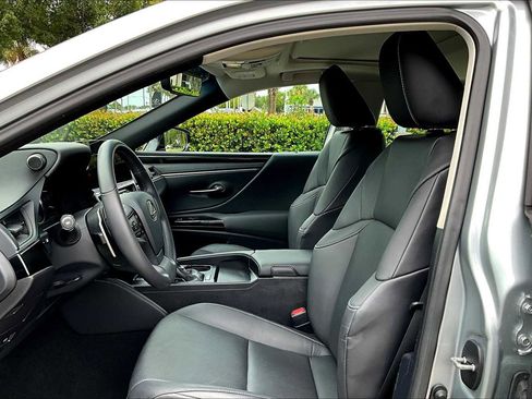 Used 2023 Lexus ES 350 image 7