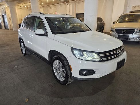 Used 2016 Volkswagen Tiguan SE image 5