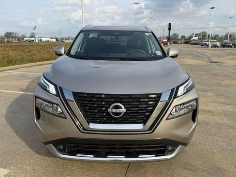 Used 2022 Nissan Rogue Platinum w/ Head-Up Display Package image 8