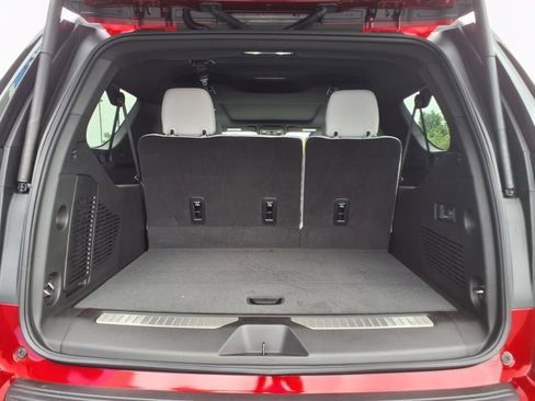 New 2025 Chevrolet Suburban Premier w/ Sun And Tow Package image 6