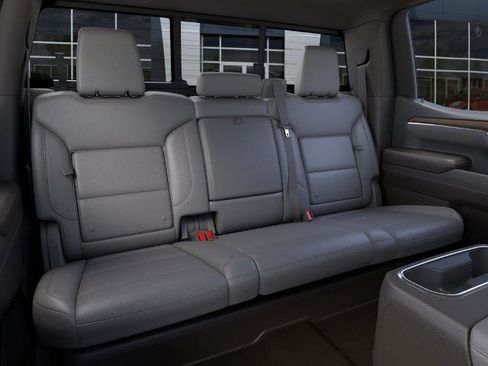 New 2026 GMC Sierra 1500 SLT image 17