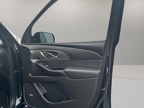 Used 2023 Chevrolet Traverse Premier w/ Redline Edition image 37