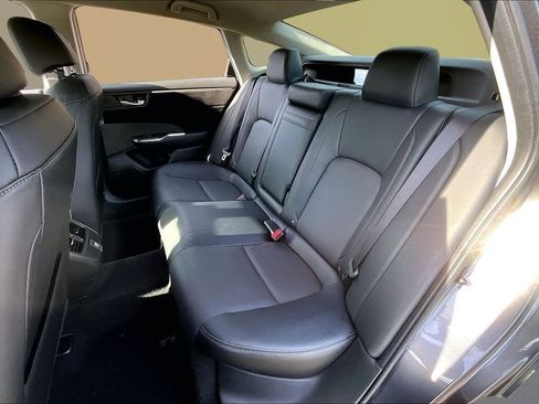 Used 2018 Honda Clarity Touring image 18