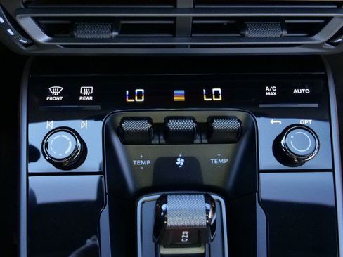 Used 2021 Porsche 911 Carrera image 19