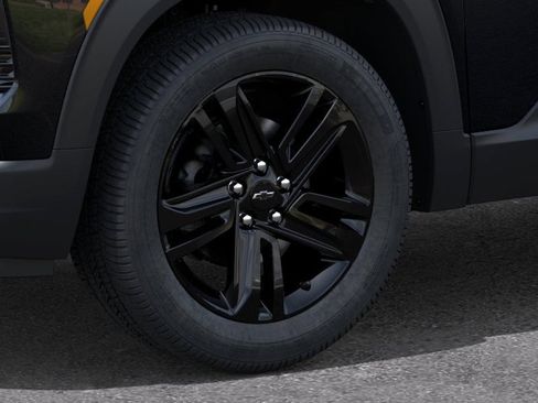 New 2026 Chevrolet TrailBlazer LT w/ Convenience Package FWD image 9
