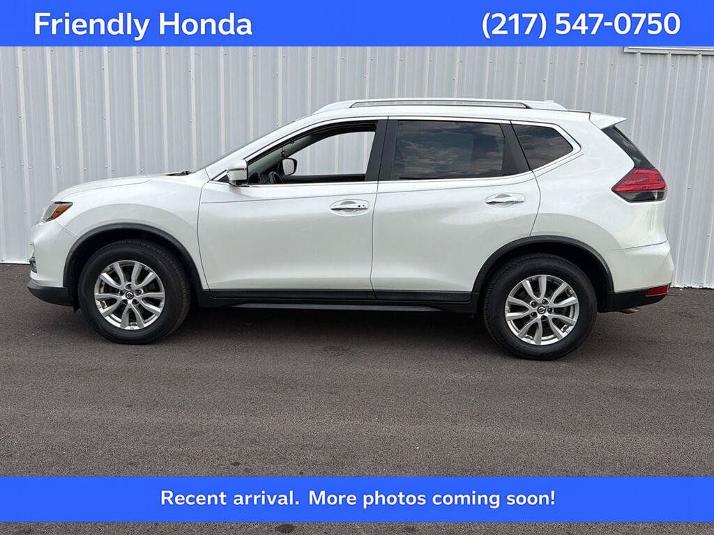 Used 2017 Nissan Rogue SV w/ SV Premium Package AWD/4WD image 1