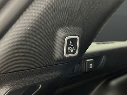 Used 2023 Jeep Grand Cherokee Altitude AWD/4WD image 28