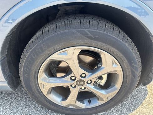 Used 2024 Ford Escape ST-Line w/ Tech Pack #1 FWD image 11