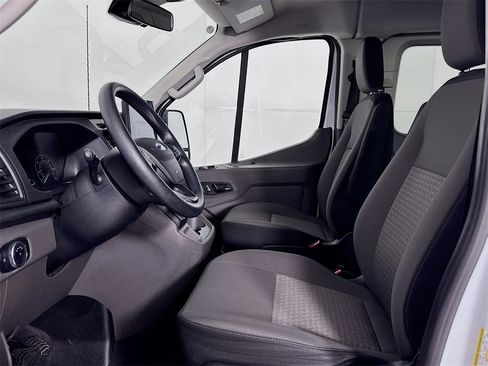 Used 2023 Ford Transit 350 XLT image 9