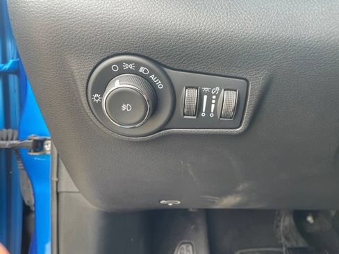Used 2024 Jeep Compass Latitude AWD/4WD image 9