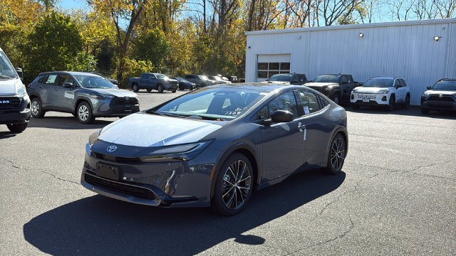 New 2027 Toyota Prius Limited w/ Limited Premium Package AWD/4WD image 3