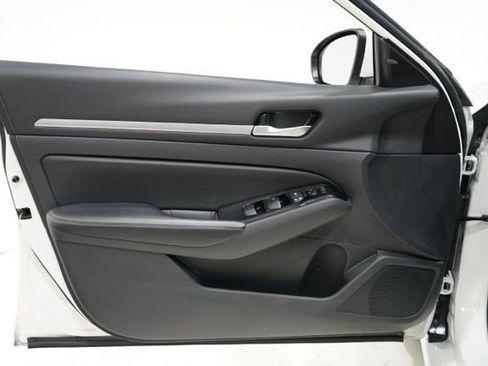 Used 2023 Nissan Altima 2.5 SV image 20