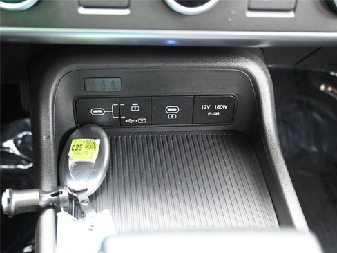 Certified 2026 Hyundai Kona SE image 15