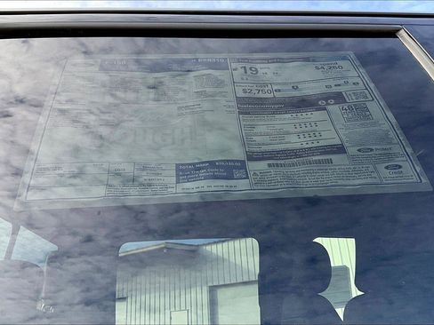 New 2025 Ford F150 Lariat w/ Equipment Group 501A Mid image 14