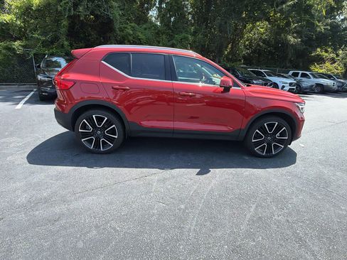 Certified 2024 Volvo XC40 B5 Ultimate w/ Protection Package Premier AWD/4WD image 52