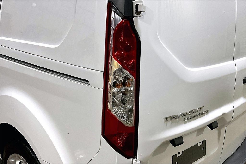 Certified 2017 Ford Transit Connect XLT FWD image 11
