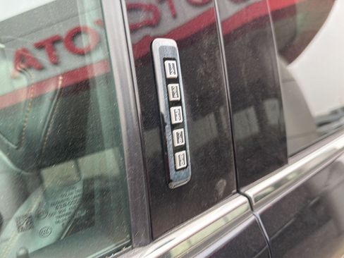 Used 2021 Ford F150 Platinum w/ Equipment Group 701A High image 9