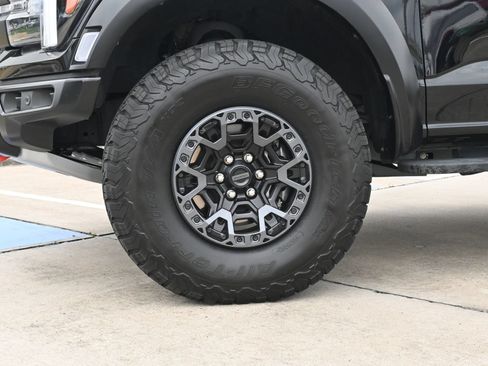 Used 2025 Ford F150 Raptor w/ Equipment Group 803A Raptor R AWD/4WD image 30