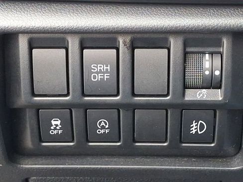Used 2022 Subaru Forester AWD/4WD image 23