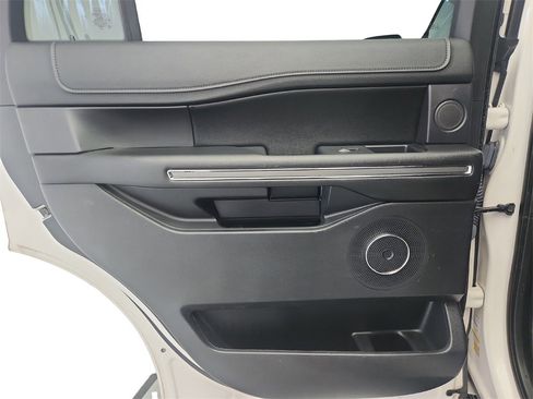 Used 2019 Ford Expedition XLT w/ Equipment Group 202A image 24