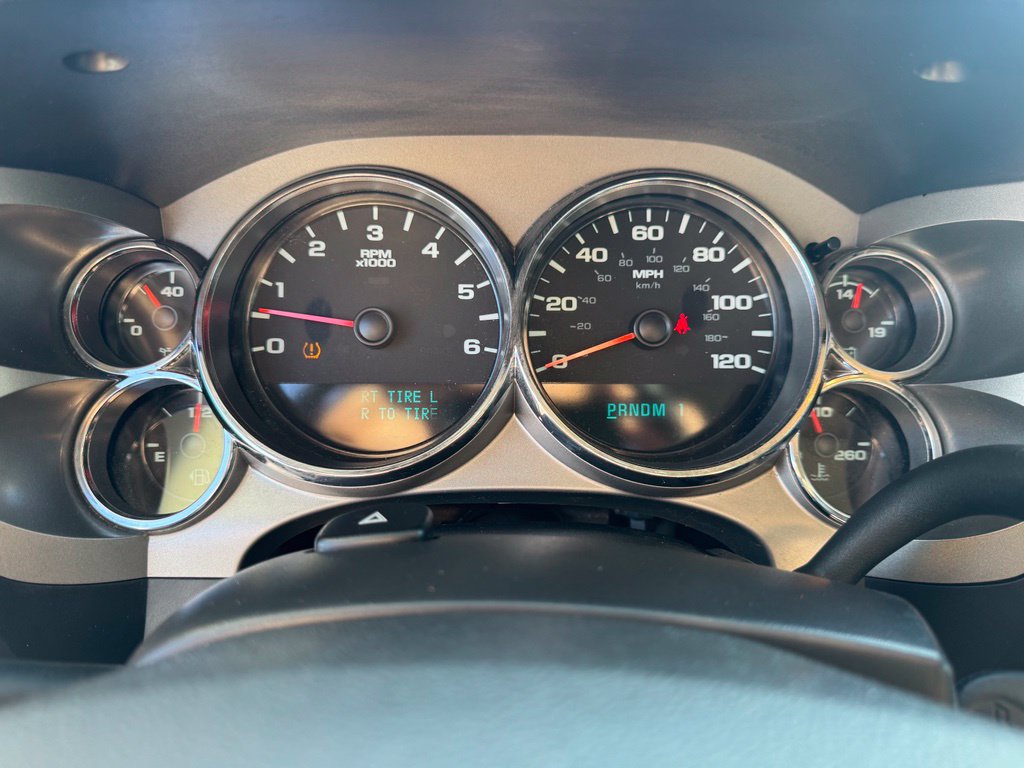 Used 2013 Chevrolet Silverado 2500 LT w/ Convenience Package AWD/4WD image 17