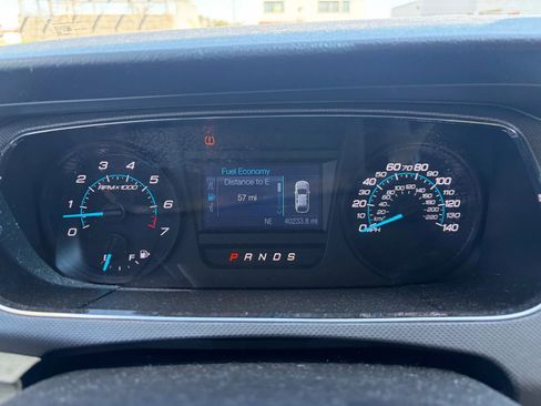 Used 2017 Ford Taurus SE image 17