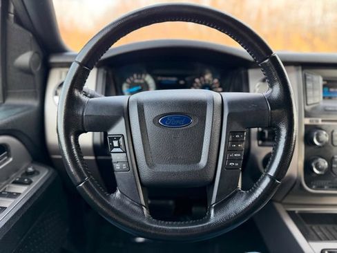 Used 2017 Ford Expedition XLT AWD/4WD image 26