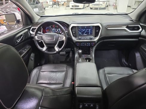 Used 2018 GMC Acadia SLT AWD/4WD image 13
