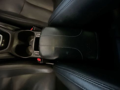 Used 2019 Nissan Rogue SL image 21