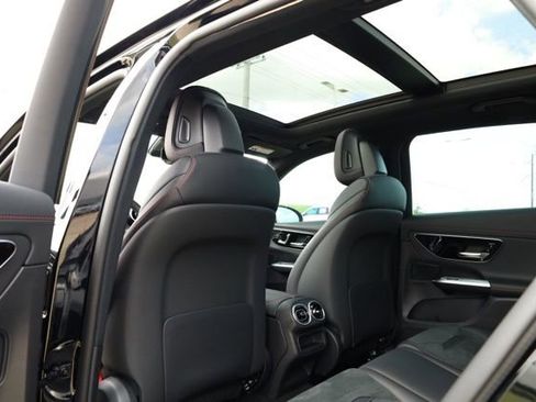 Certified 2025 Mercedes-Benz GLC 43 AMG 4MATIC image 22