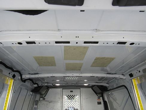 Used 2020 Ford Transit 150 Low Roof RWD image 21