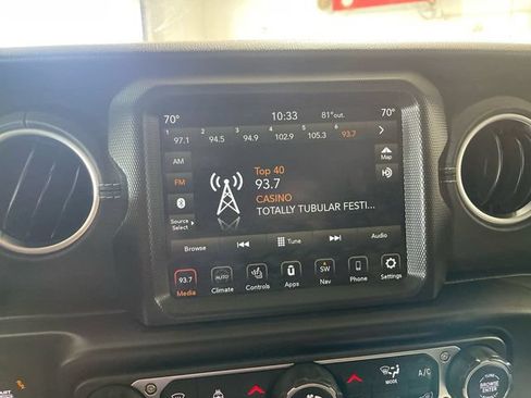 Used 2023 Jeep Wrangler Unlimited Sahara w/ Dual Top Group AWD/4WD image 17