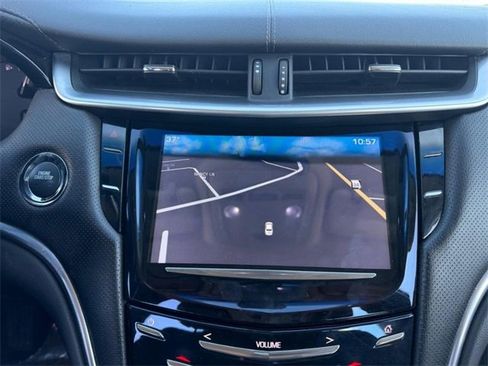 Used 2013 Cadillac XTS Luxury image 12