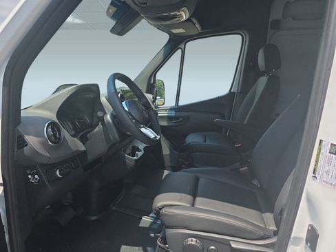New 2025 Mercedes-Benz Sprinter 2500 image 4