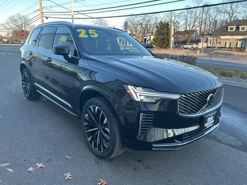 Used 2025 Volvo XC90 B5 Plus image 6