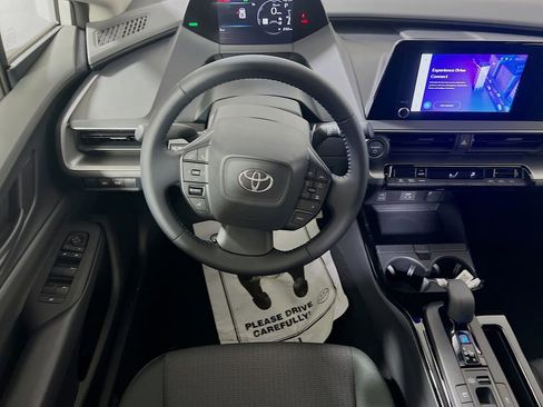New 2026 Toyota Prius LE FWD image 19