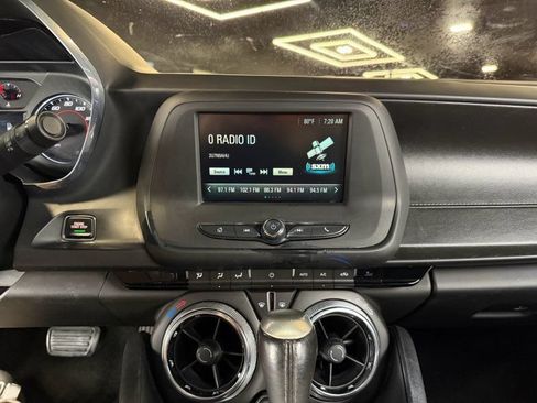 Used 2017 Chevrolet Camaro LT RWD image 12