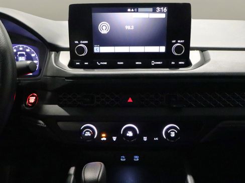 Used 2024 Honda Accord LX image 23