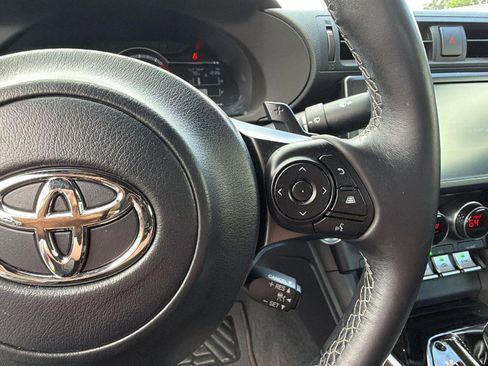 Used 2022 Toyota GR86 Premium RWD image 22