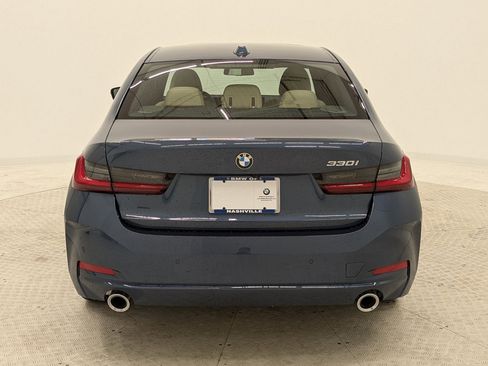 Used 2025 BMW 330i Sedan w/ Premium Package image 10