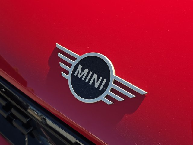 Used 2025 MINI Cooper S FWD image 29