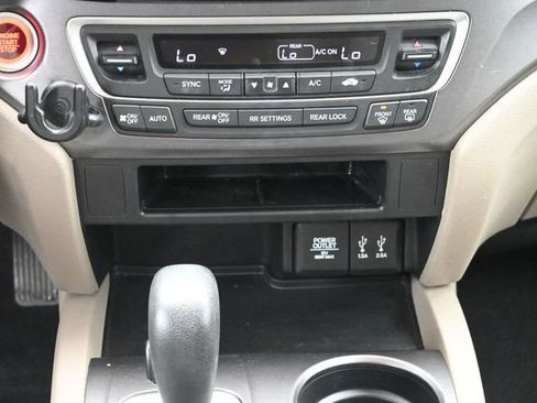 Used 2016 Honda Pilot EX image 24
