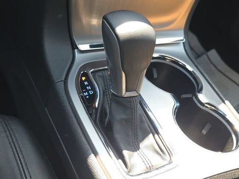 Used 2020 Jeep Grand Cherokee Laredo RWD image 15