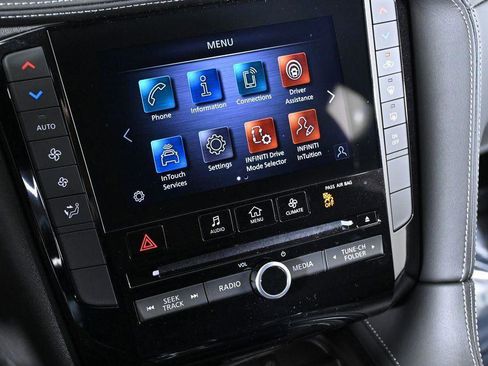 Certified 2025 INFINITI QX50 Pure image 19