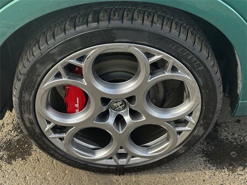 Used 2025 Alfa Romeo Tonale Tributo Italiano image 10