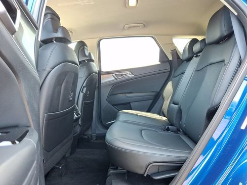 Certified 2023 Kia Sportage EX FWD image 11