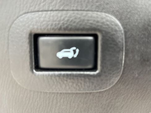 Used 2015 INFINITI QX80 4WD w/ Deluxe Technology Package image 24