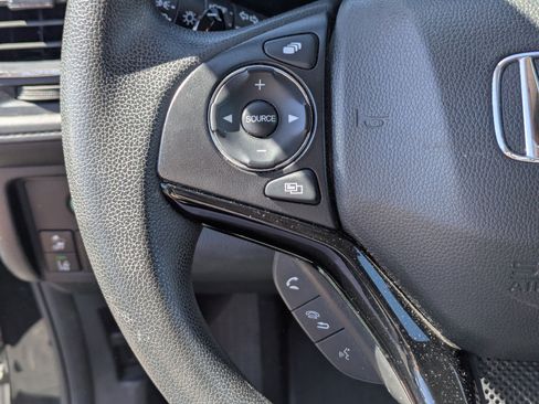 Used 2021 Honda HR-V EX image 19