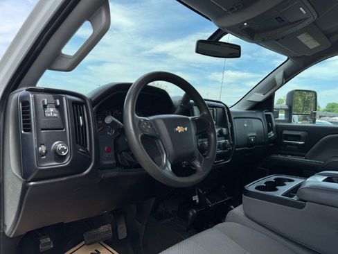 Used 2015 Chevrolet Silverado 2500 W/T AWD/4WD image 14