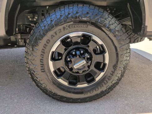 Certified 2025 Ford F350 Platinum w/ Platinum Plus Package AWD/4WD image 34